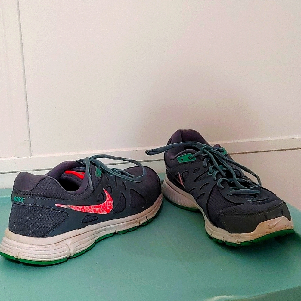 Nike Shoes. Size 10